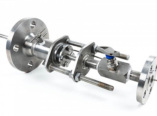 Injection dosing nozzle of the corrosion inhibitor