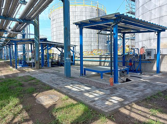 MGO marine fuel pumping station